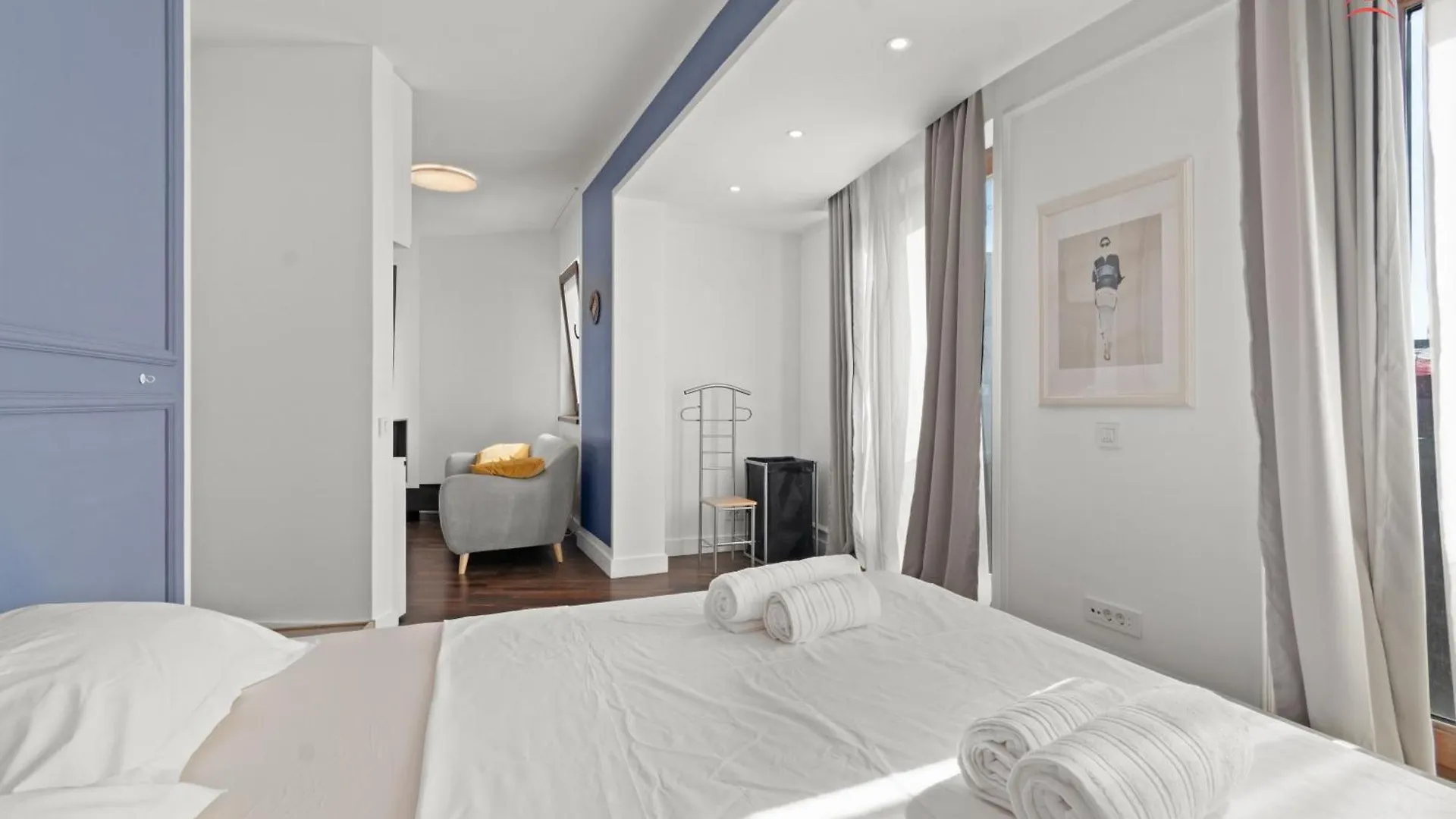 Relax Studio City Center Bucharest 0*,  Romania